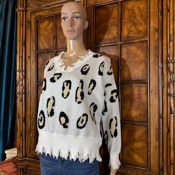 NWOT Ivory Bold Leopard Fringe Distressed Vneck Sweater - Picture 2 of 14
